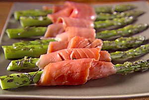 appetizers-asparagussalmonbundles photo